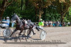 Dateiname=20250815_r04_033_R04_0239.jpg
Dateigröße=447KB
Abmessungen: 1000x667
hinzugefügt am: 17. August 2025 20250815_r04_033_R04_0239.jpg