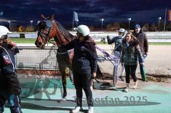 Dateiname=20251026_r08_119_R08_0434.jpg
Dateigröße=325KB
Abmessungen: 1000x667
hinzugefügt am: 29. Oktober 2025 20251026_r08_119_R08_0434.jpg