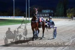 Dateiname=20251026_r08_130_R08_0482.jpg
Dateigröße=296KB
Abmessungen: 1000x667
hinzugefügt am: 29. Oktober 2025 20251026_r08_130_R08_0482.jpg