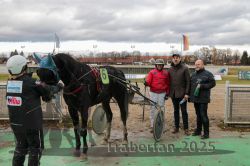 Dateiname=20251120_r05_127_E7D_0125.jpg
Dateigröße=288KB
Abmessungen: 1000x667
hinzugefügt am: 21. November 2025 20251120_r05_127_E7D_0125.jpg