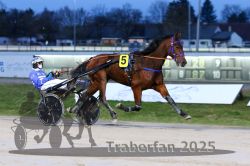 Dateiname=20251130_r06_042_R06_0094.jpg
Dateigröße=255KB
Abmessungen: 1000x667
hinzugefügt am: 07. Dezember 2025 20251130_r06_042_R06_0094.jpg