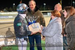 Dateiname=20251226_ehr_003_CR5_0245.jpg
Dateigröße=308KB
Abmessungen: 1000x667
hinzugefügt am: 27. Dezember 2025 20251226_ehr_003_CR5_0245.jpg