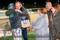 Dateiname=20251226_ehr_004_CR5_0248.jpg
Dateigröße=294KB
Abmessungen: 1000x667
hinzugefügt am: 27. Dezember 2025 20251226_ehr_004_CR5_0248.jpg